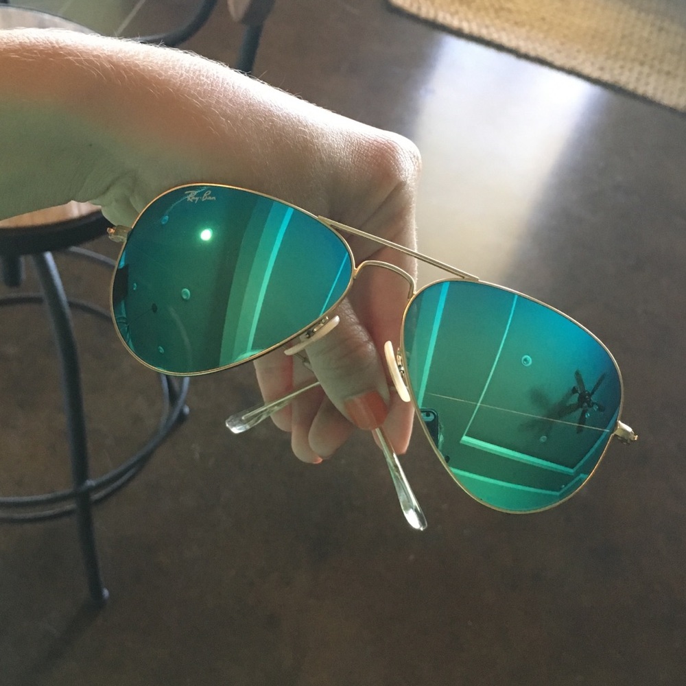 Ray Ban Aviators - Picture 3 of 3